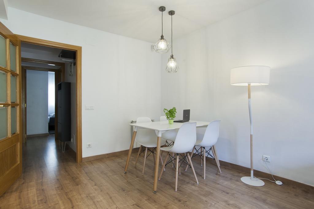 Tendency Apartments Fira لوسبيتاليت دي يوبريغات المظهر الخارجي الصورة